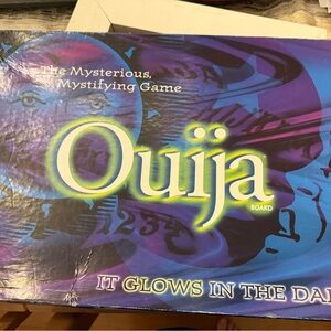 Board Game - Glows in the dark